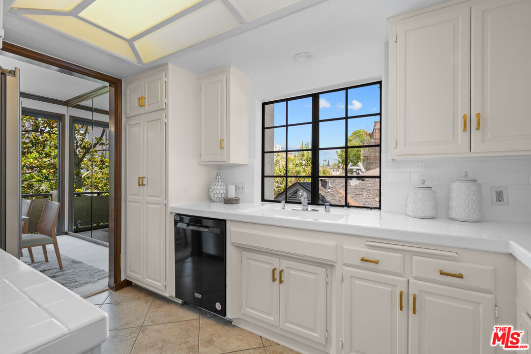 10794 Wilkins Ave Unit: 304