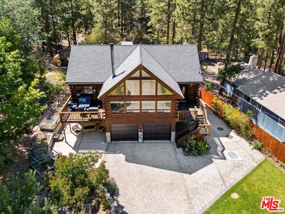 490 Lark Rd