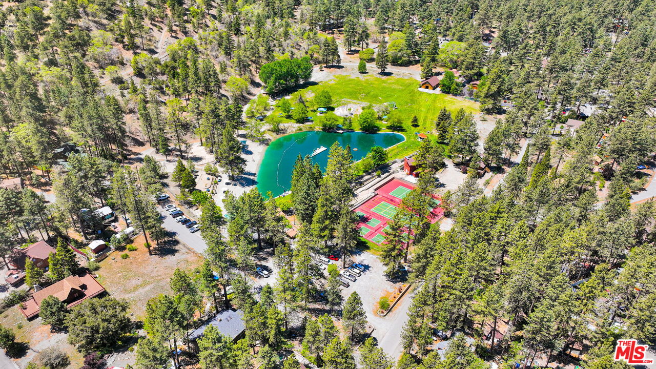 490 Lark Rd
