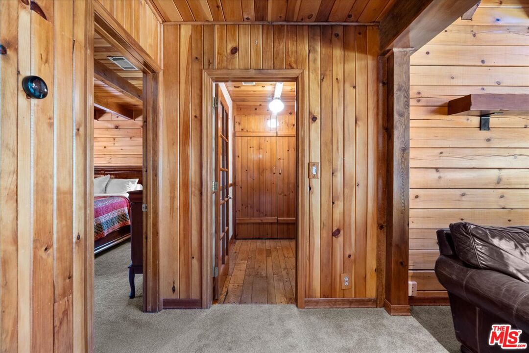 490 Lark Rd