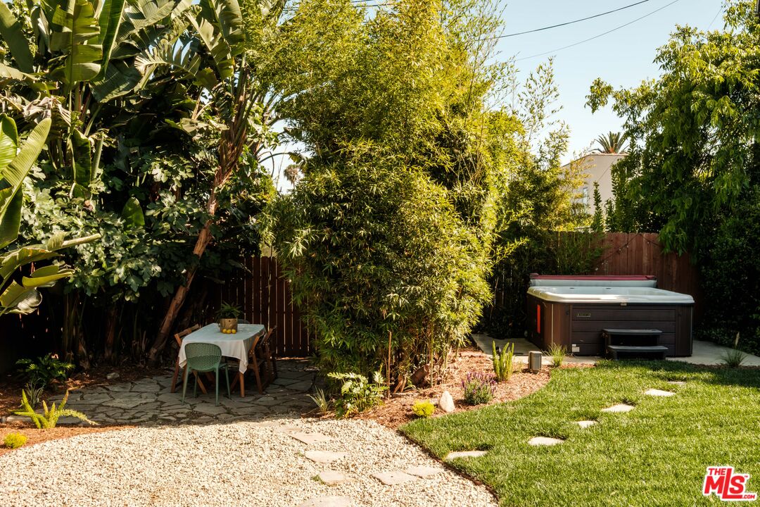 4116 Camero Ave