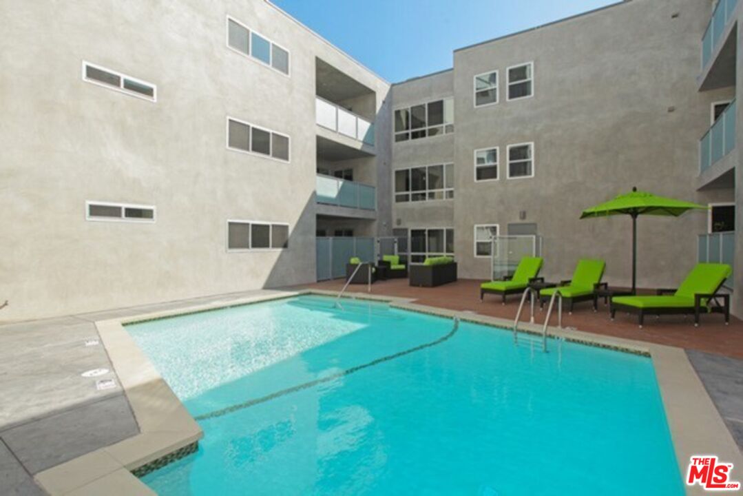 11657 Chenault St Unit: 104