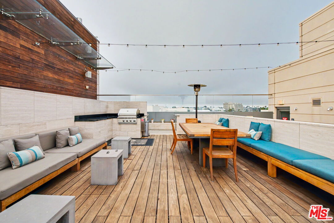1755 E Ocean Avenue Ave Unit: 203