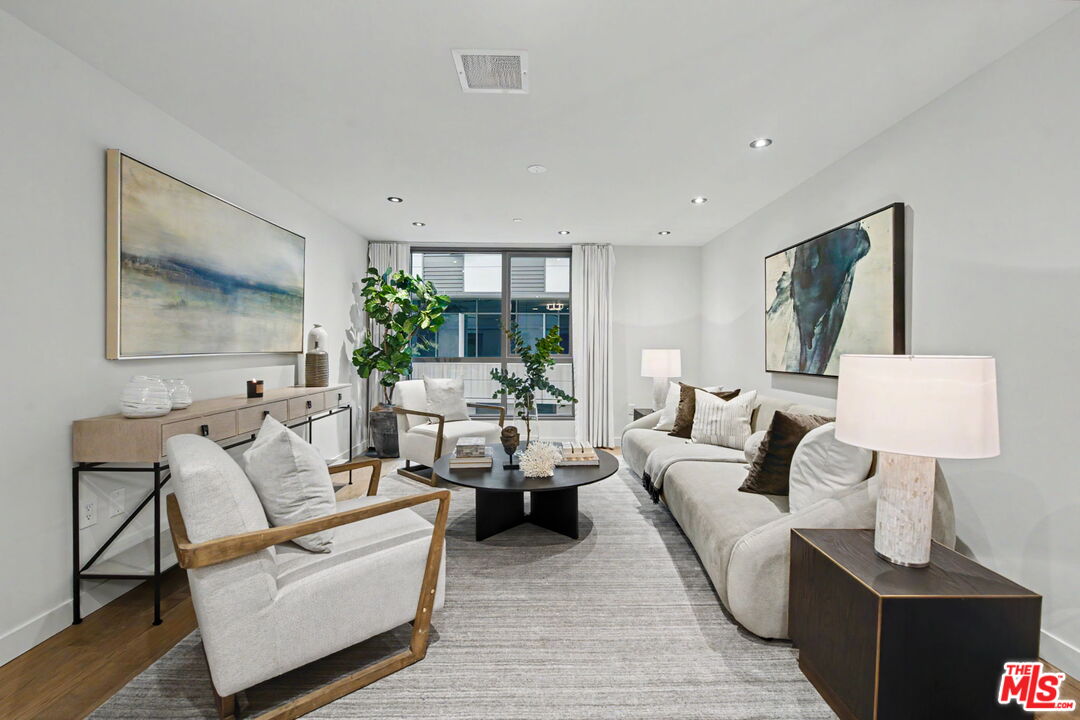 1755 E Ocean Avenue Ave Unit: 203