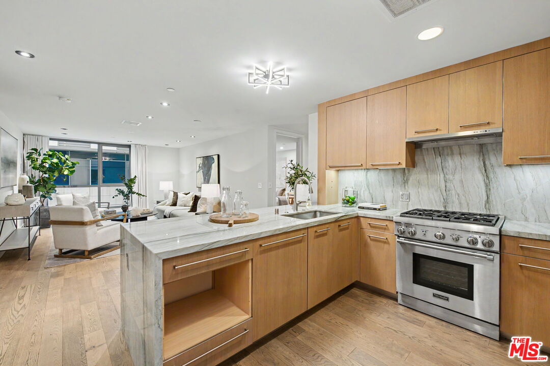 1755 E Ocean Avenue Ave Unit: 203