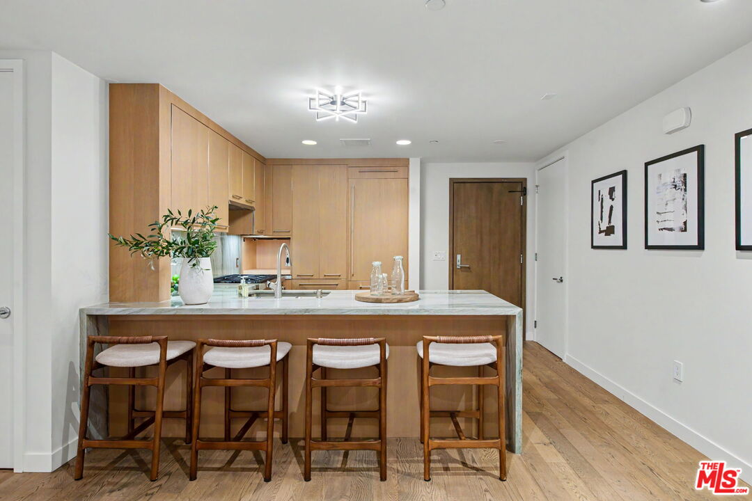 1755 E Ocean Avenue Ave Unit: 203