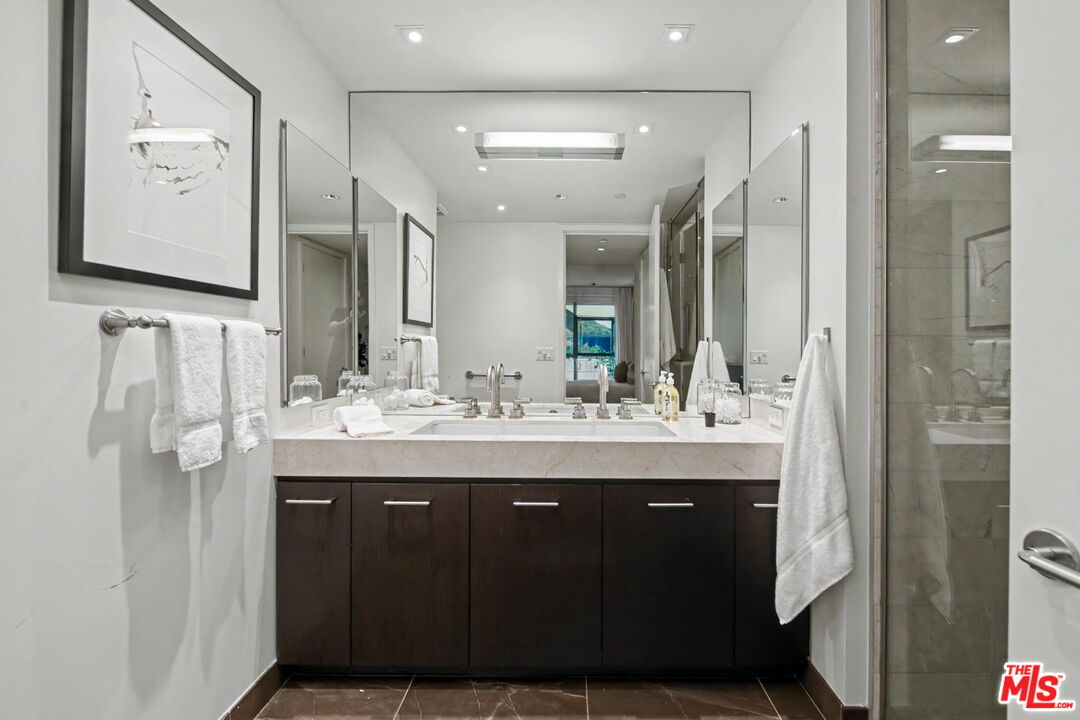 1755 E Ocean Avenue Ave Unit: 203