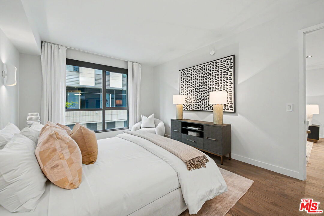 1755 E Ocean Avenue Ave Unit: 203