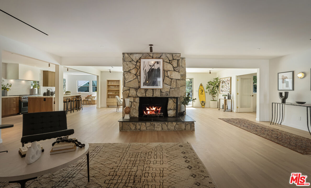 2235 Chislehurst Dr