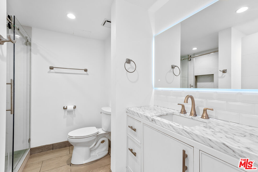 2160 Century Park Unit: 504N