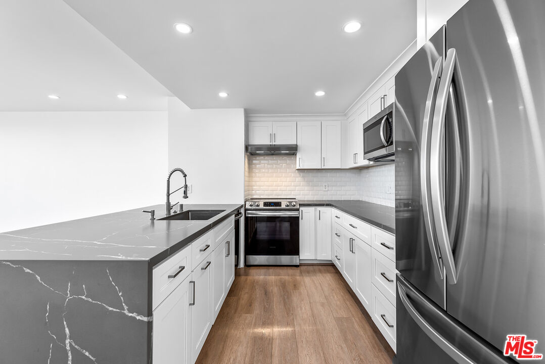 2160 Century Park Unit: 504N