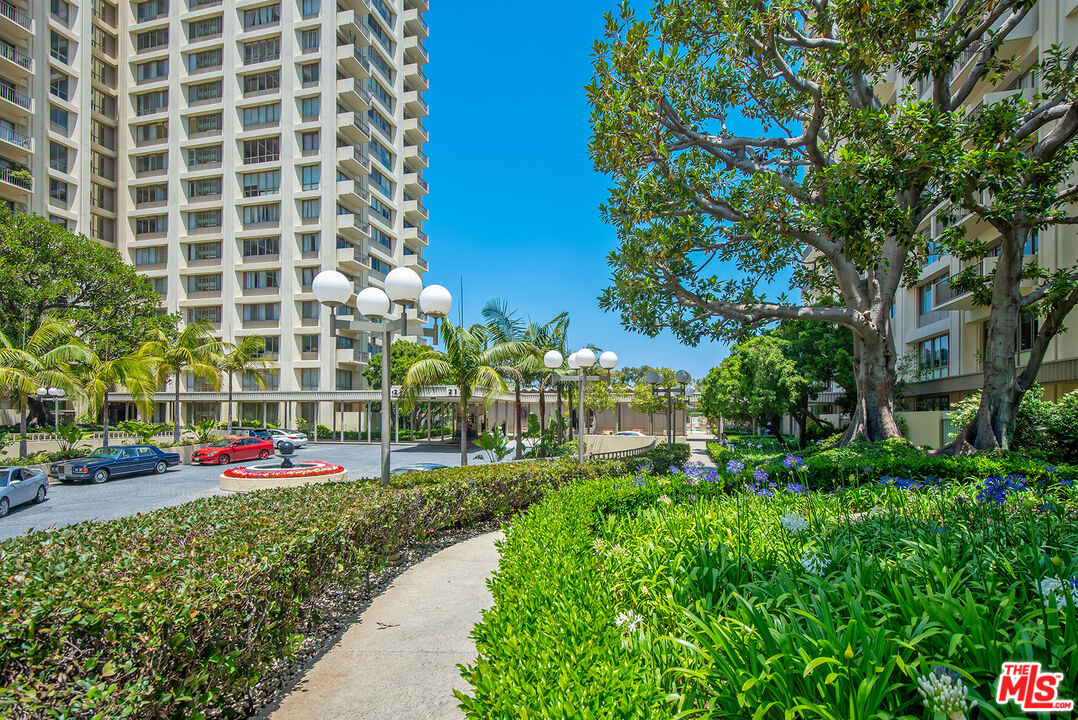 2160 Century Park Unit: 504N