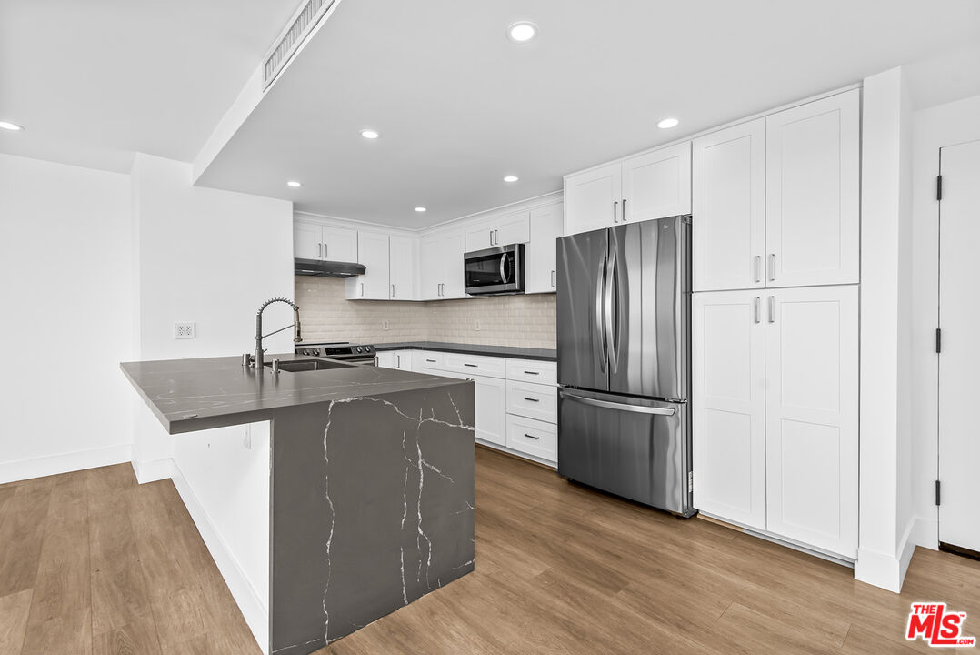 2160 Century Park Unit: 504N