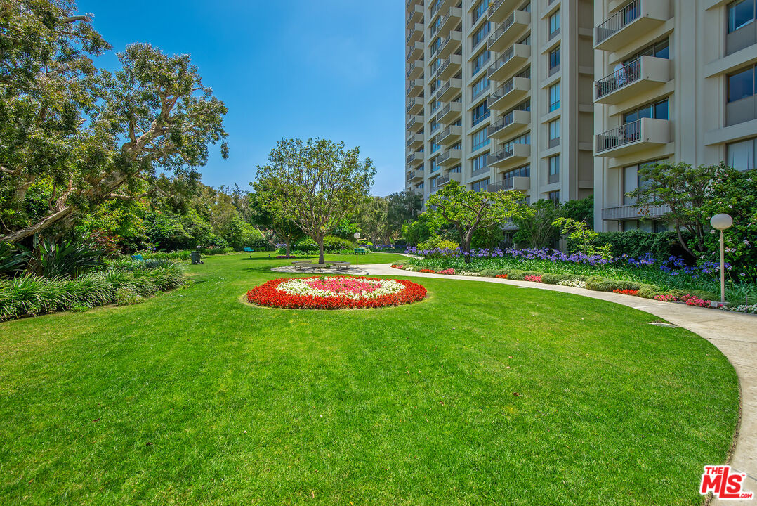 2160 Century Park Unit: 504N