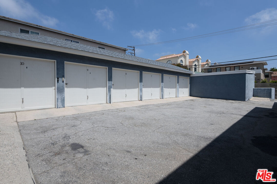 1133 26TH ST Unit: A