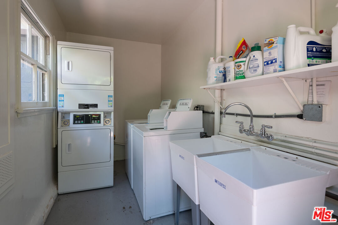 1133 26TH ST Unit: A