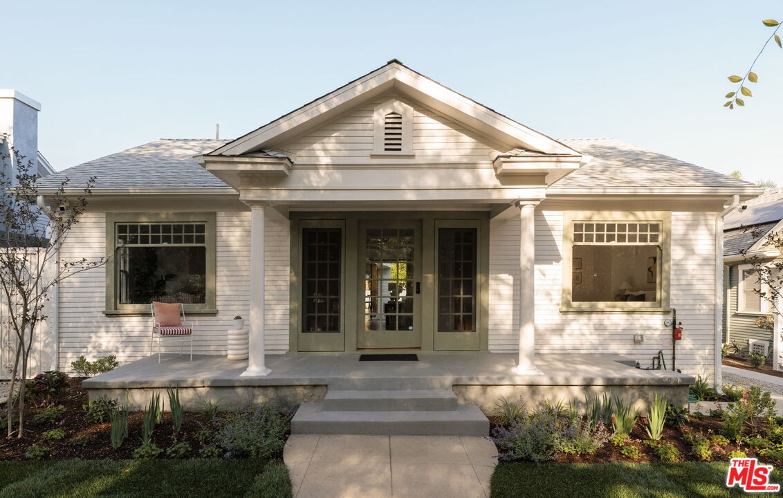 1318 N Ogden Dr