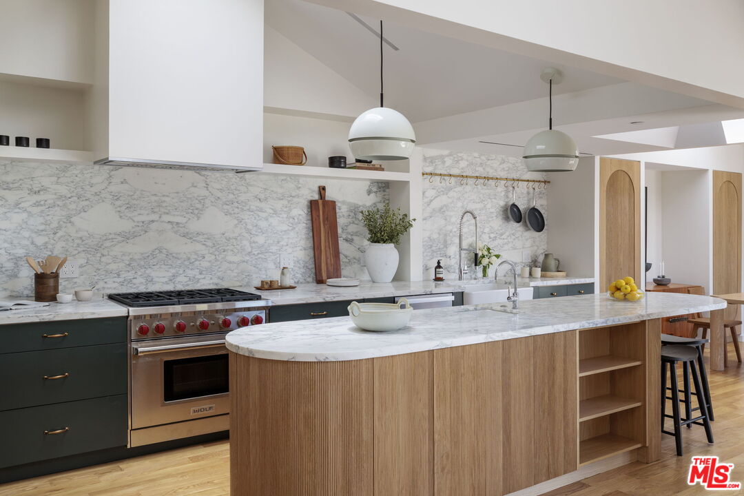 1318 N Ogden Dr