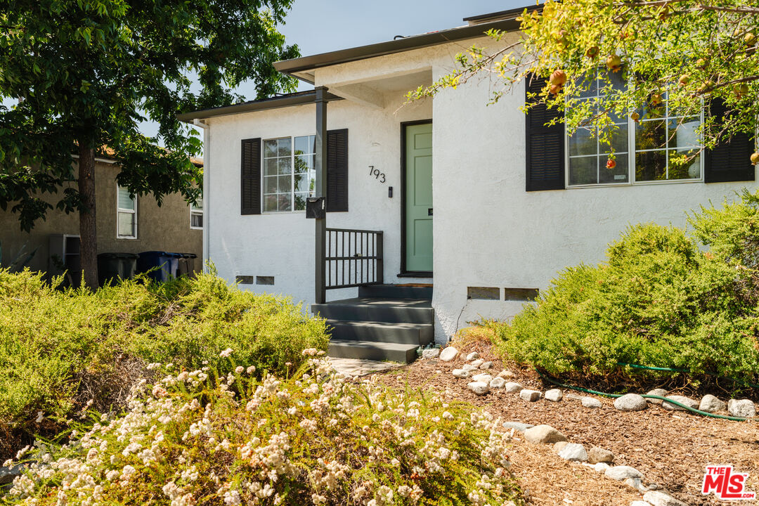 793 Figueroa Dr