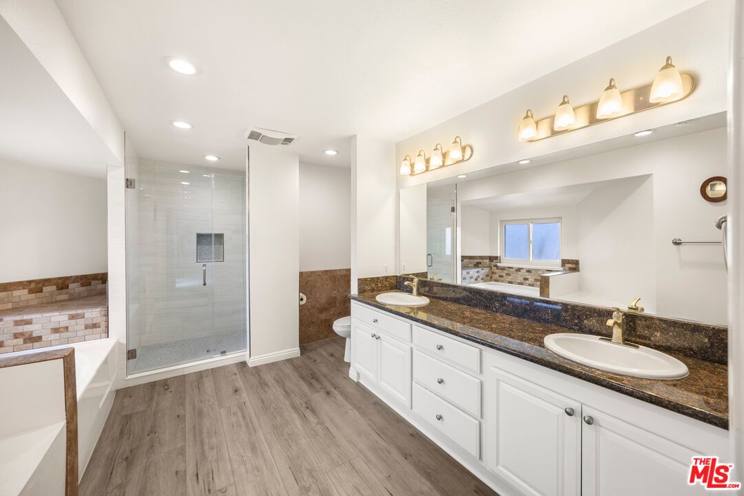 17493 Kaison Cir