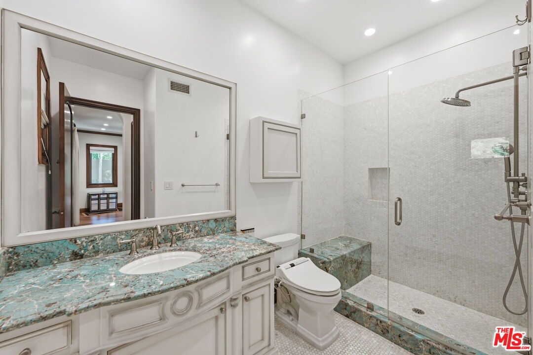 2108 San Ysidro Dr