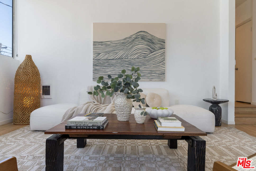 100 S Venice Blvd Unit: 3