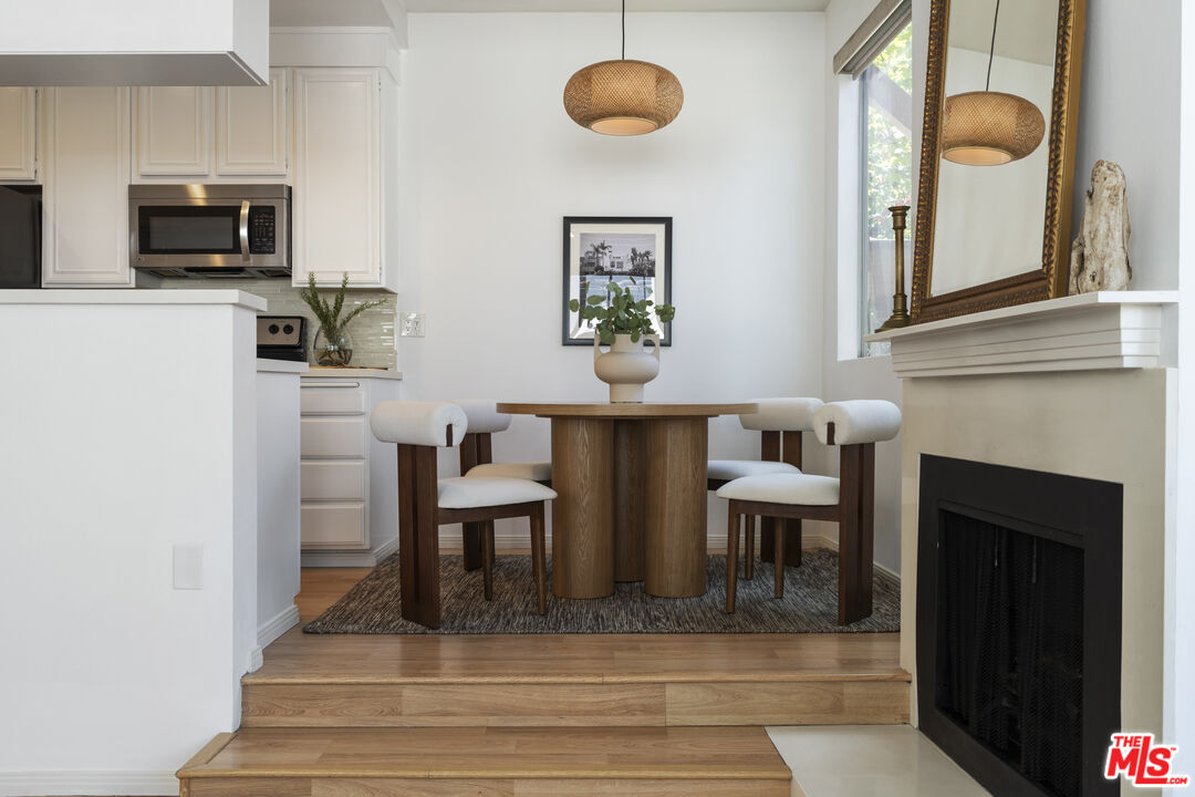 100 S Venice Blvd Unit: 3