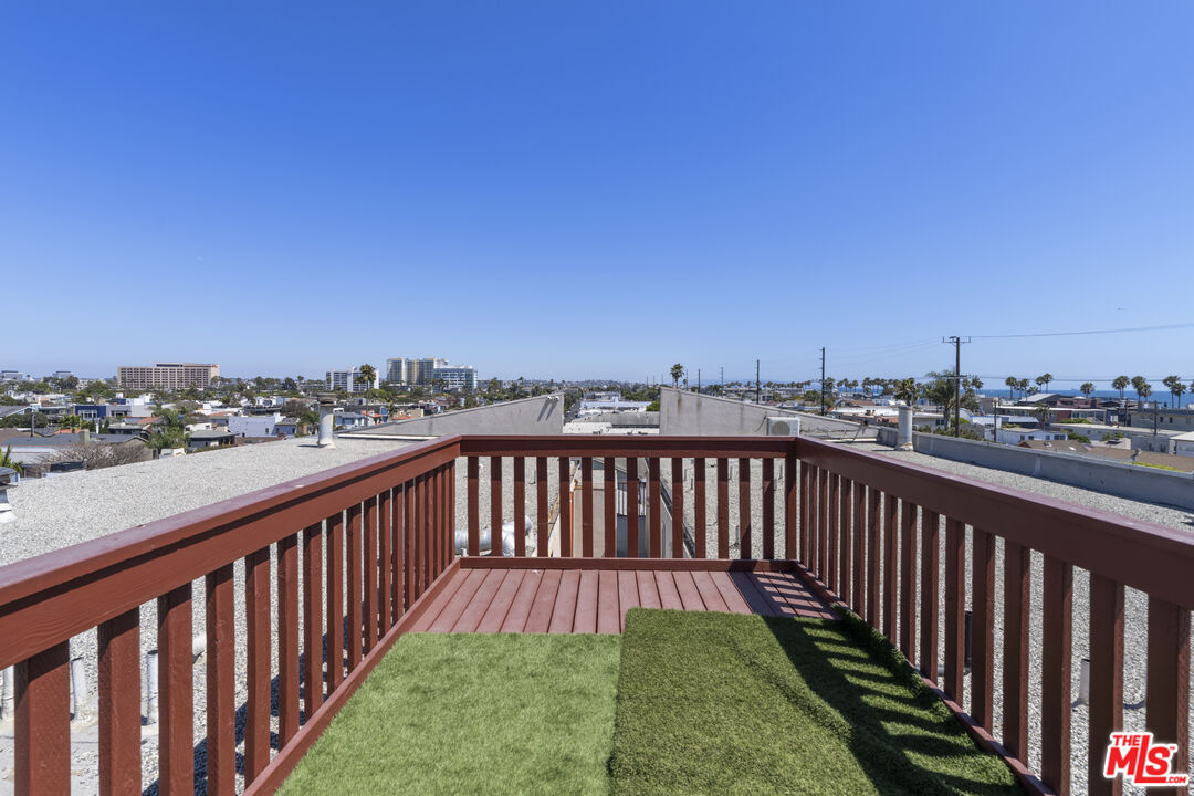 100 S Venice Blvd Unit: 3