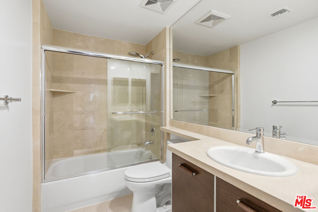 325 Arnaz Dr Unit: 201