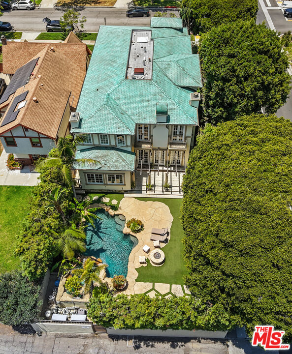 314 N Palm Dr