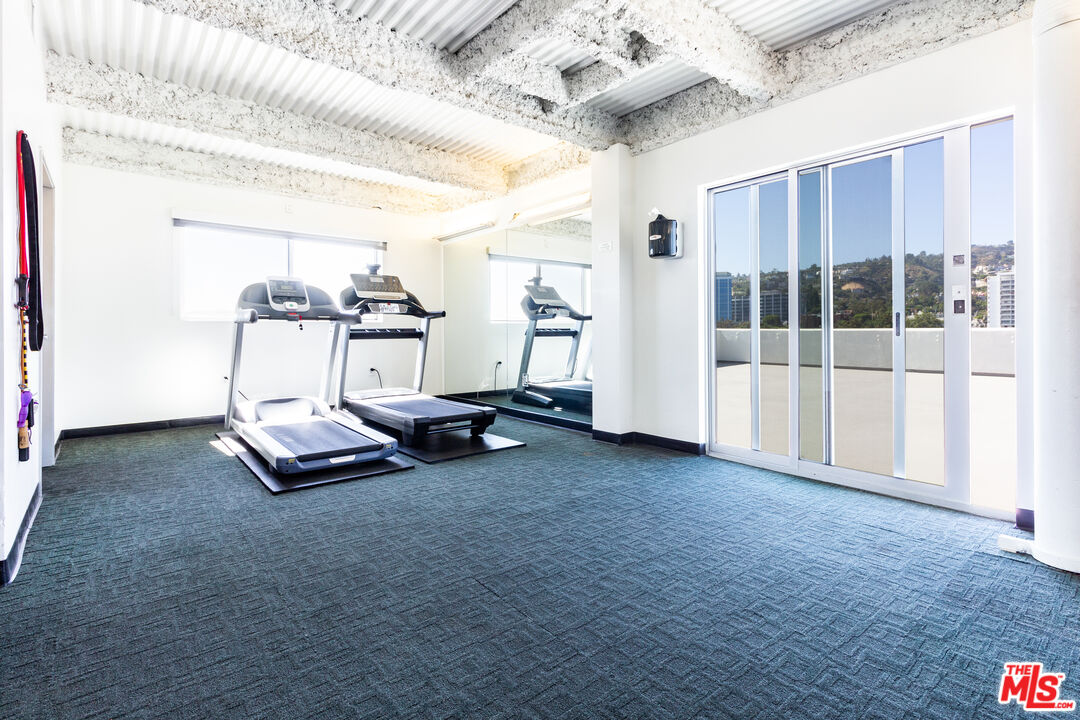 838 N Doheny Dr Unit: 203