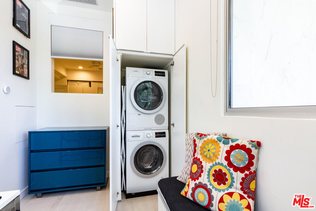 838 N Doheny Dr Unit: 203
