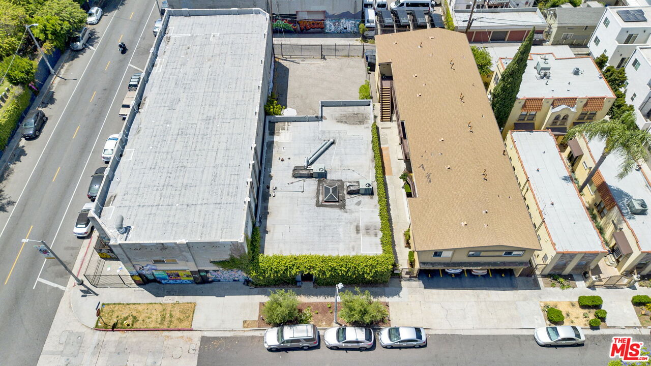5908 Barton Ave