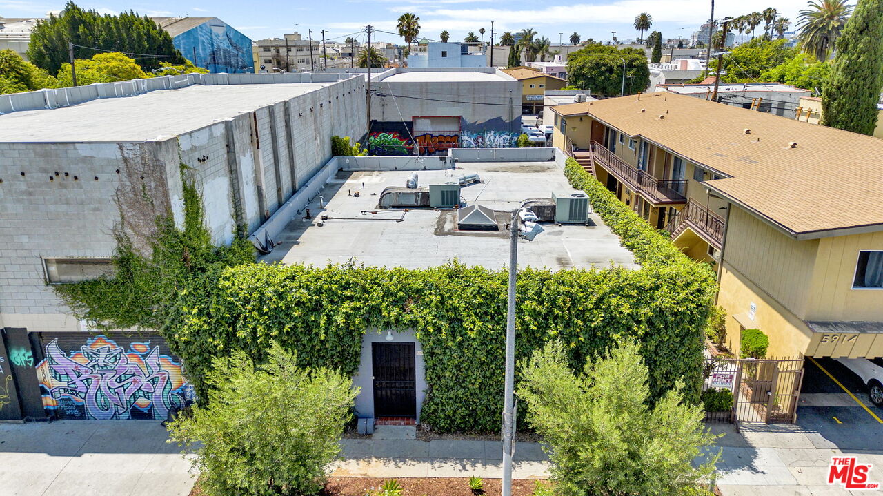 5908 Barton Ave