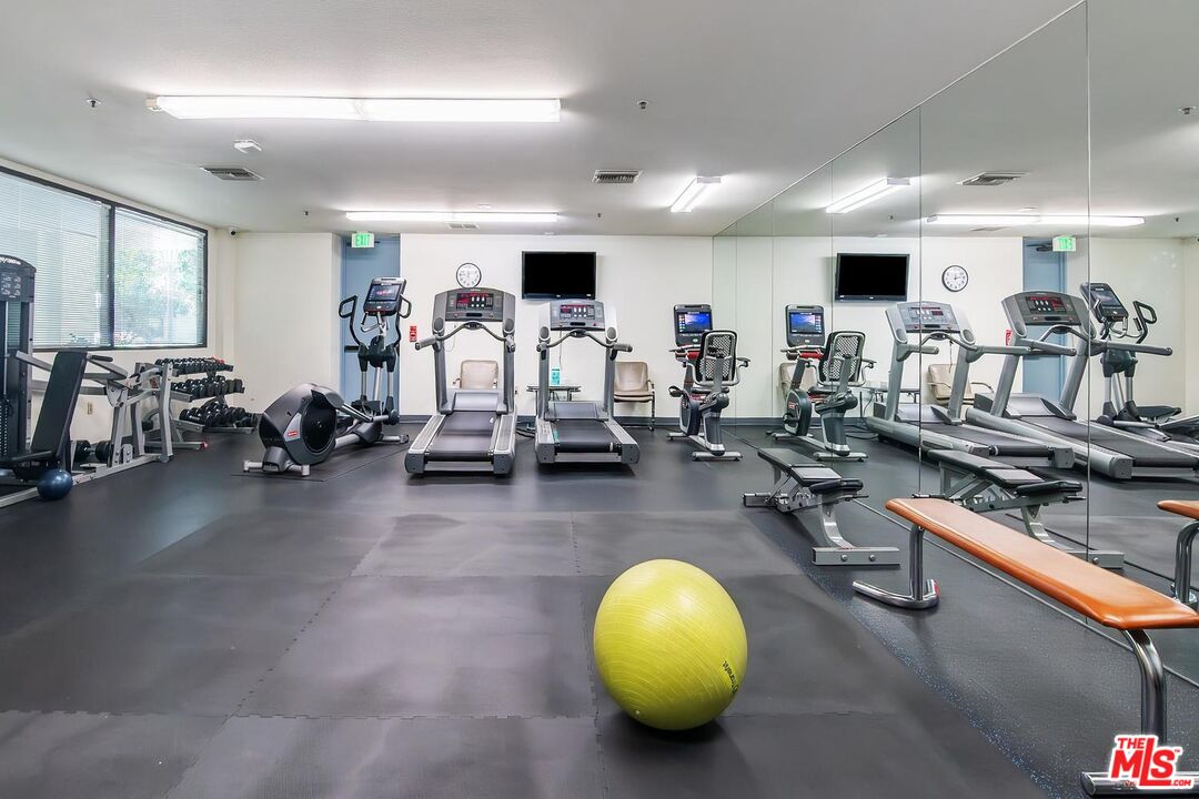 2132 Century Park Ln Unit: 303