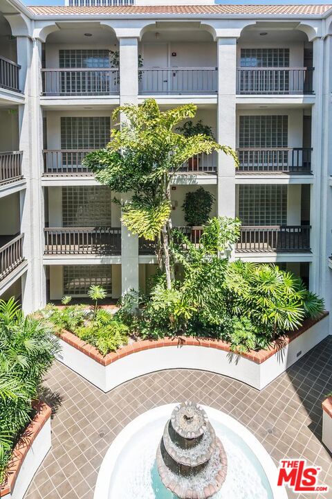 2132 Century Park Ln Unit: 303