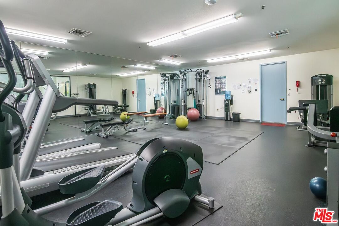 2132 Century Park Ln Unit: 303