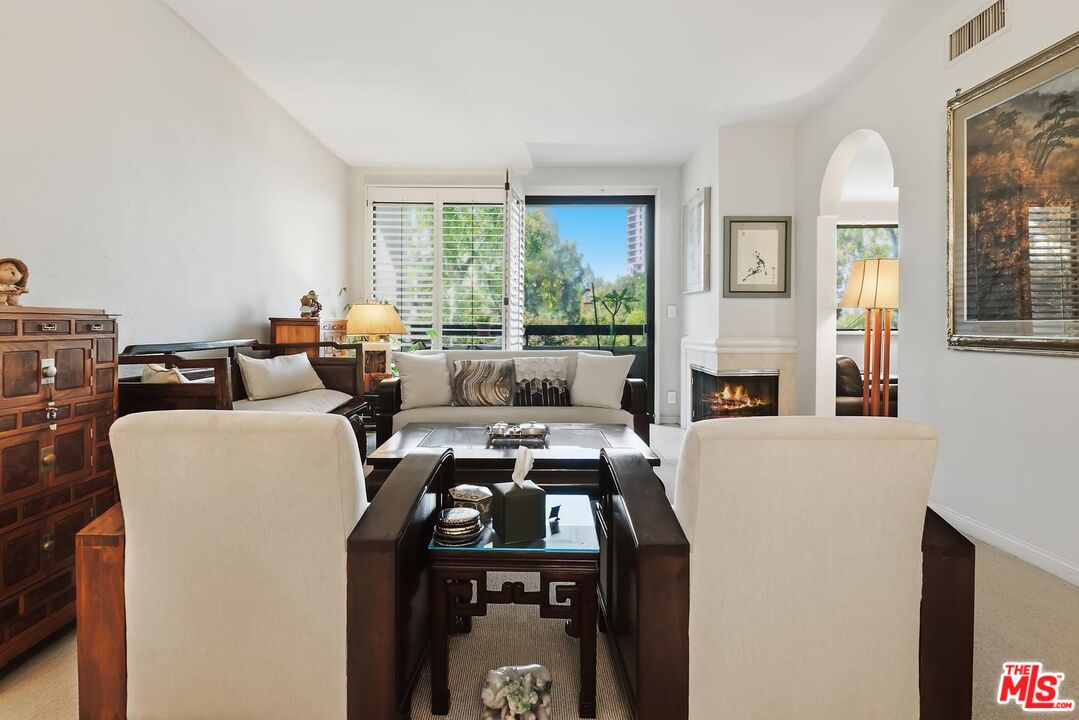 2132 Century Park Ln Unit: 303