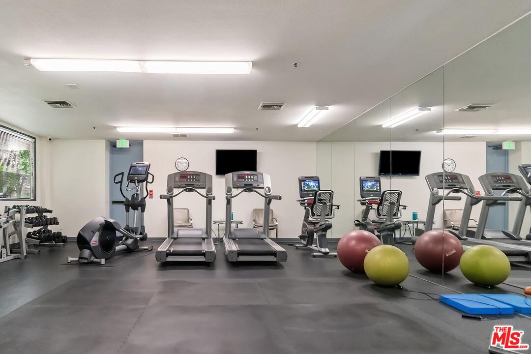 2132 Century Park Ln Unit: 303