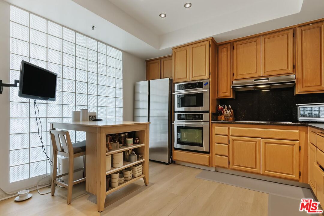 2132 Century Park Ln Unit: 303