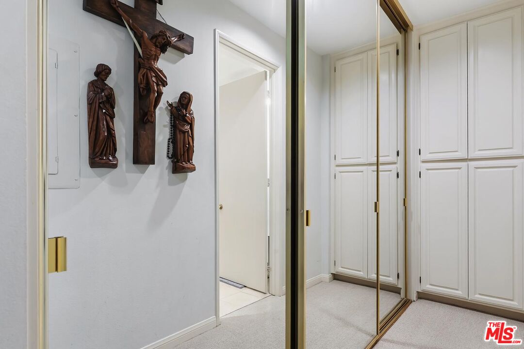 2132 Century Park Ln Unit: 303