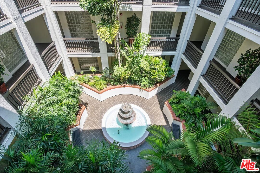 2132 Century Park Ln Unit: 303