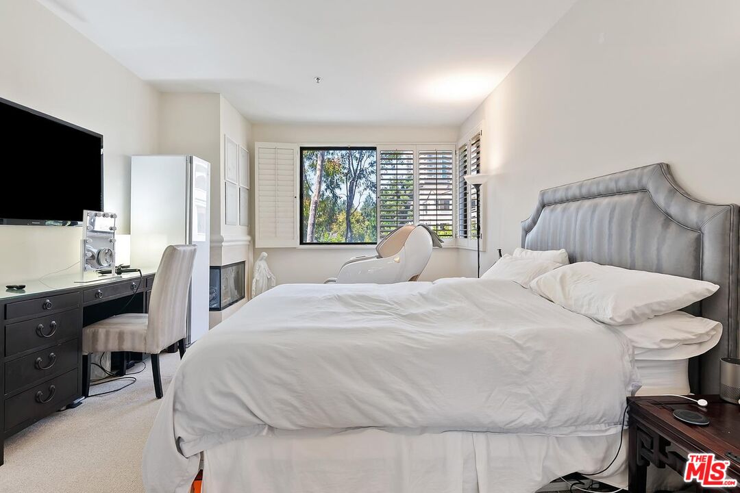 2132 Century Park Ln Unit: 303