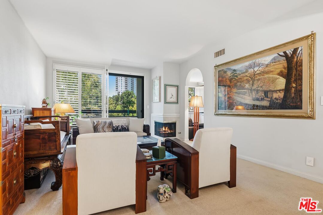 2132 Century Park Ln Unit: 303