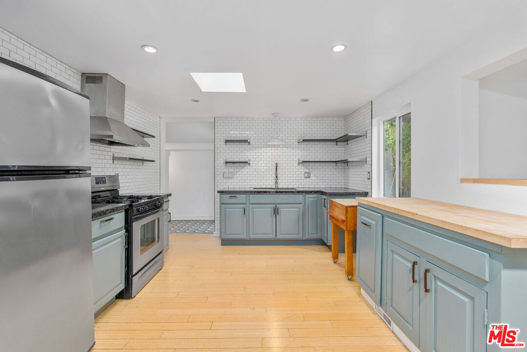 4511 Brunswick Ave