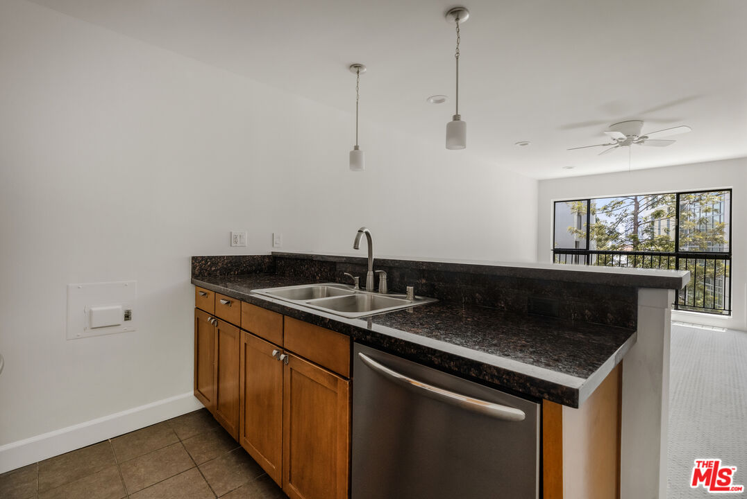 10982 Roebling Ave Unit: 436