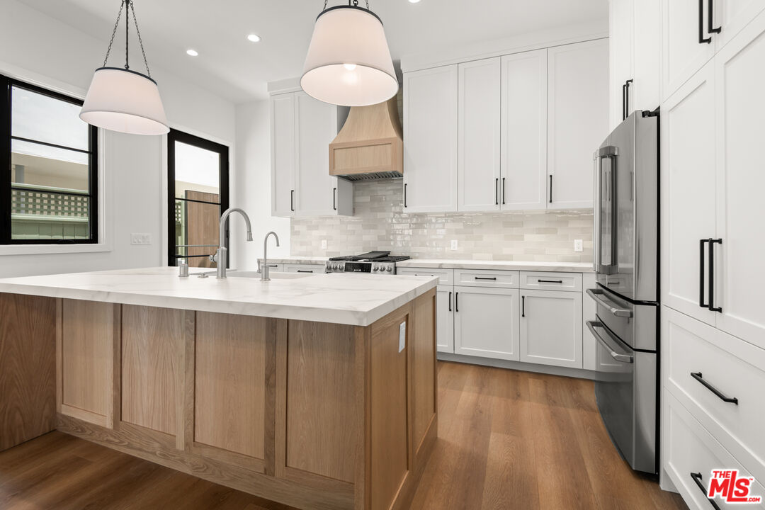 930 Lincoln Blvd Unit: A