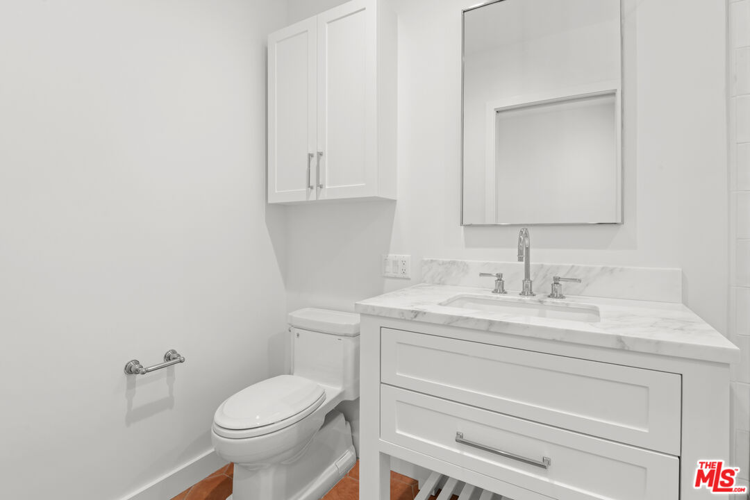 930 Lincoln Blvd Unit: A