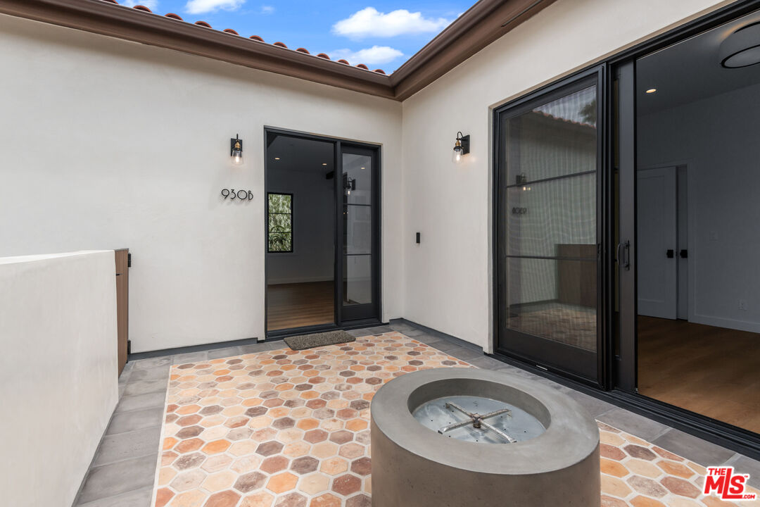 930 Lincoln Blvd Unit: B