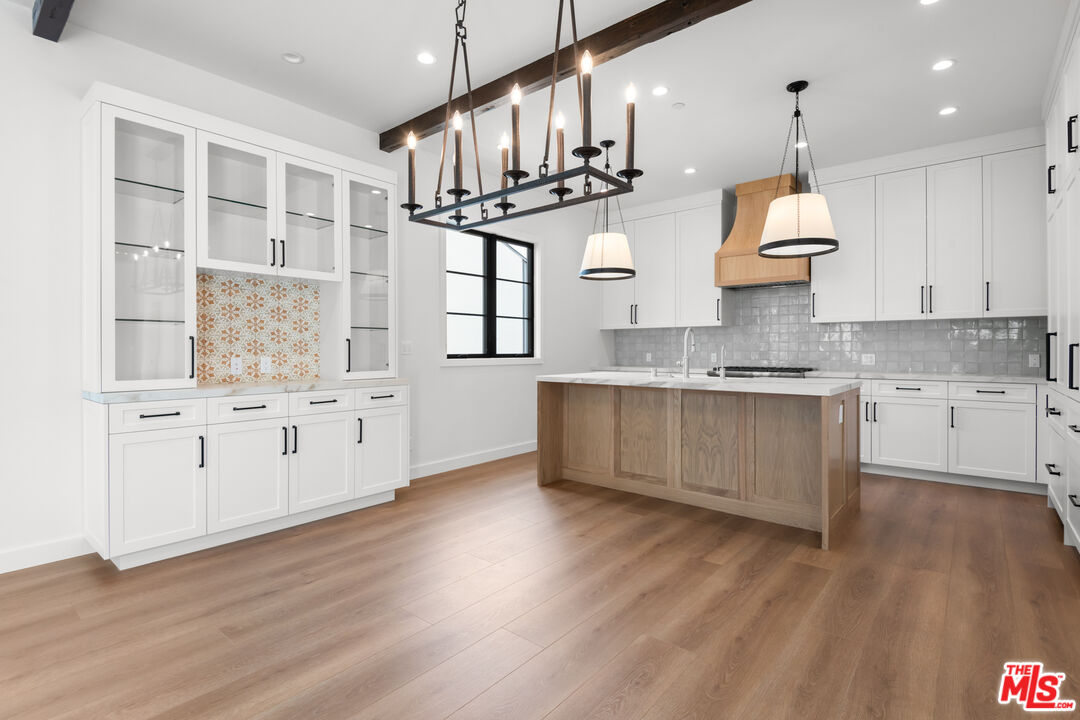 930 Lincoln Blvd Unit: B